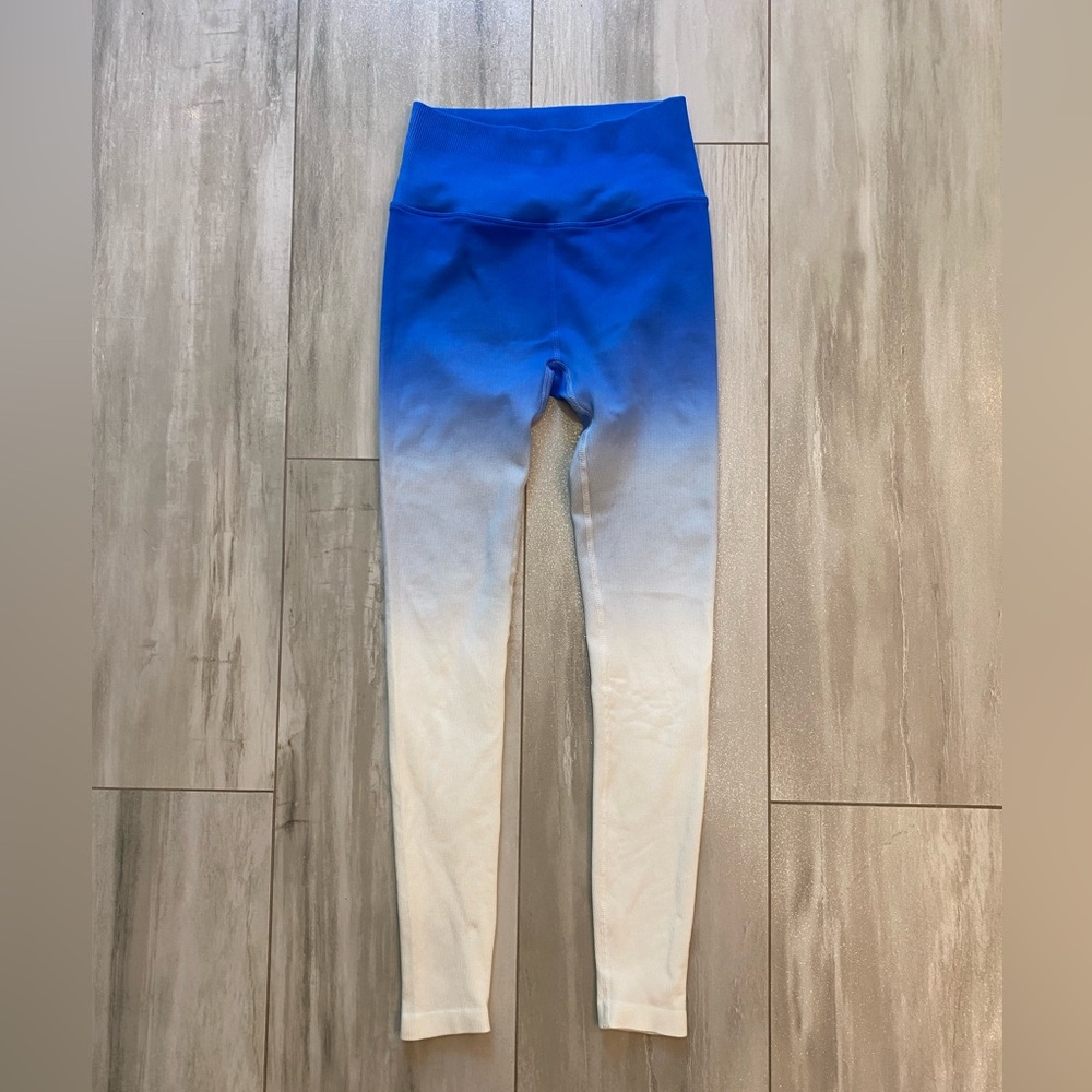 Spiritual Gangster Bright blue and white ombré Yoga leggings, size XS-Small